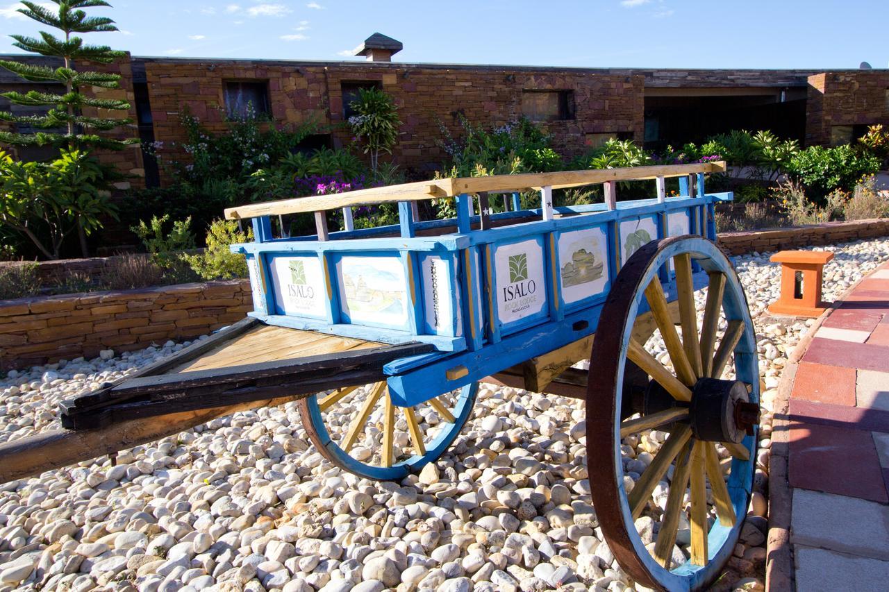 Isalo Rock Lodge Ranohira Exterior photo